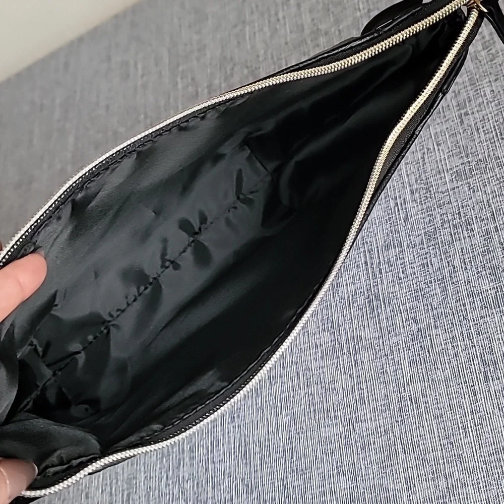 Jeffree Star Bat Wing Cosmetics Bag Case Black Red Limited Edition